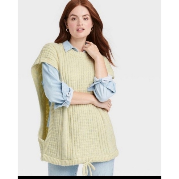 Universal Thread Oversized Knit Sweater Vest - Picture 1 of 11